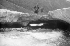r090