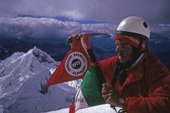 Alpamayo Ferrari